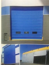 Rugalmas egymásra ható ajtó